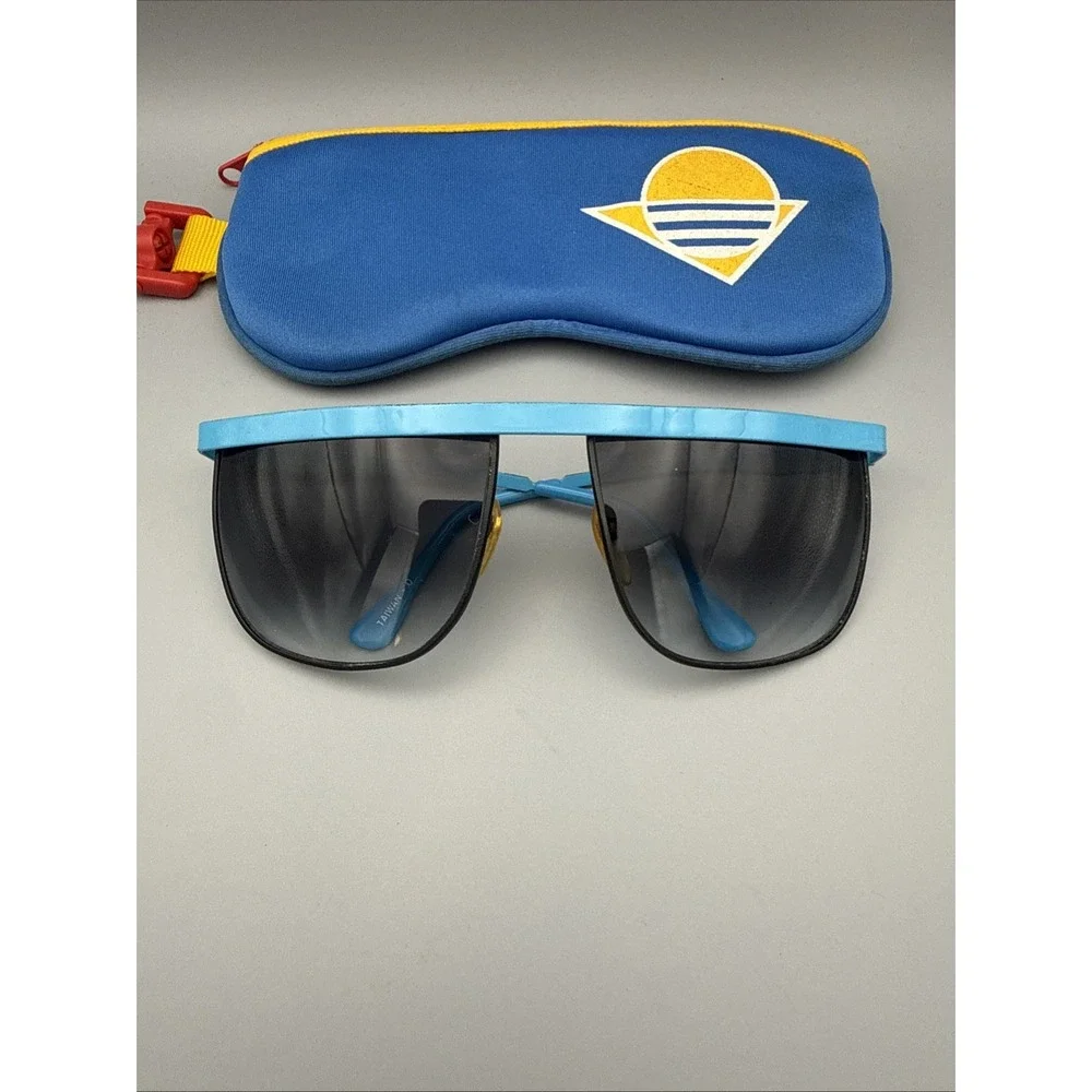 Vintage Sunglasses Shield Blue Frame Oversized with purple gradient lens & case